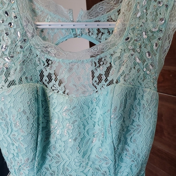 Prom dress - Picture 4 of 5